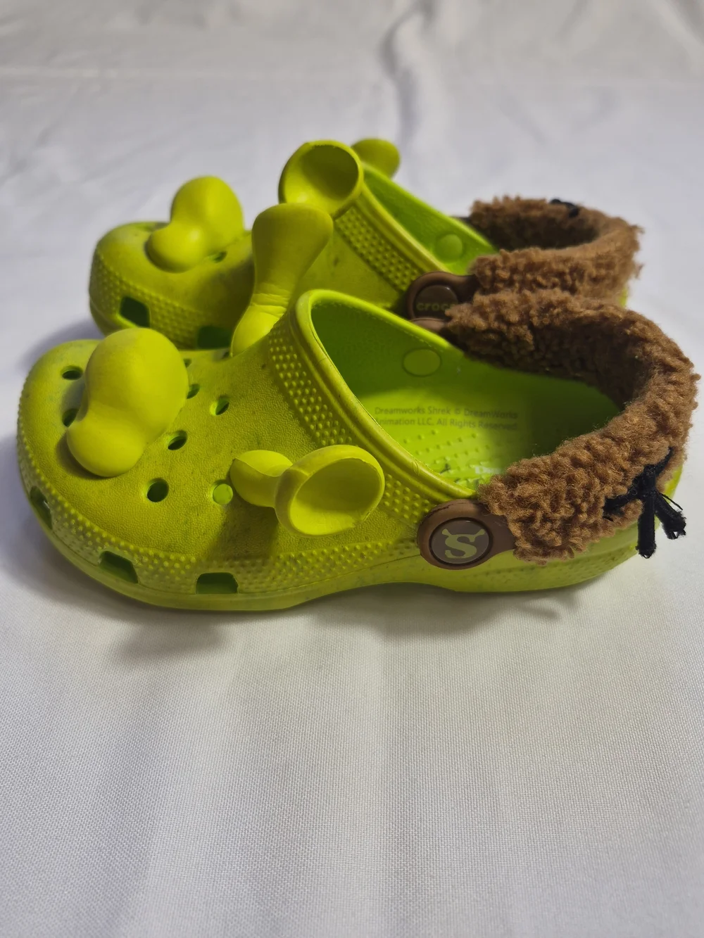 Crocs Classic DreamWorks Shrek Clog Kids in Lime Punch iconic ears 13